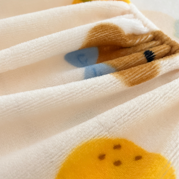 91家纺网 家纺一手货源 找家纺 寻米 2025新款高克重加厚保暖牛奶绒床笠-大床图 甜橘小熊