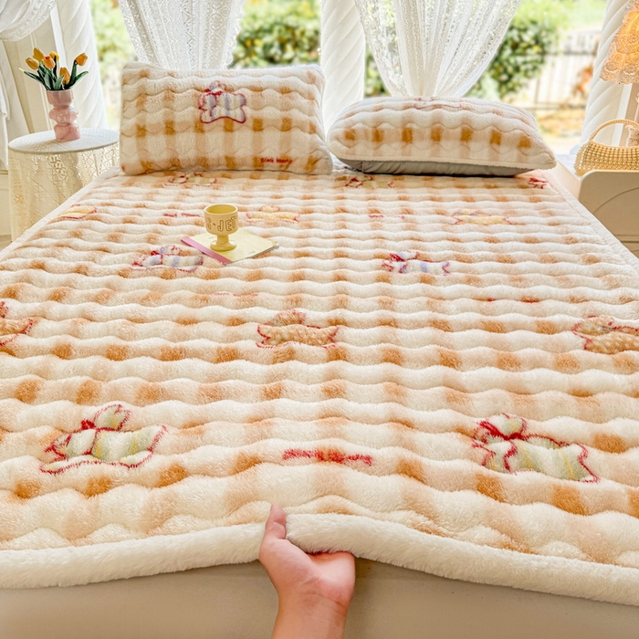 91家纺网 家纺一手货源 找家纺 LIFE.丽芙 2025秋冬新款北极绒加厚夹棉床垫床护垫单件牛奶绒床褥床垫子三件套 意趣-咖