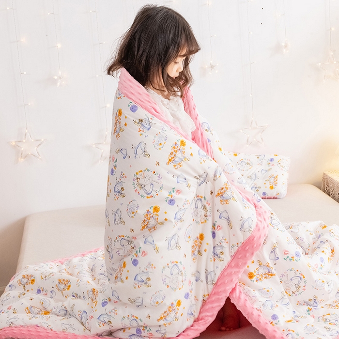 91家纺网 家纺一手货源 找家纺 十九色 2025秋冬新款全棉豆豆被春秋被被子被芯 小公主