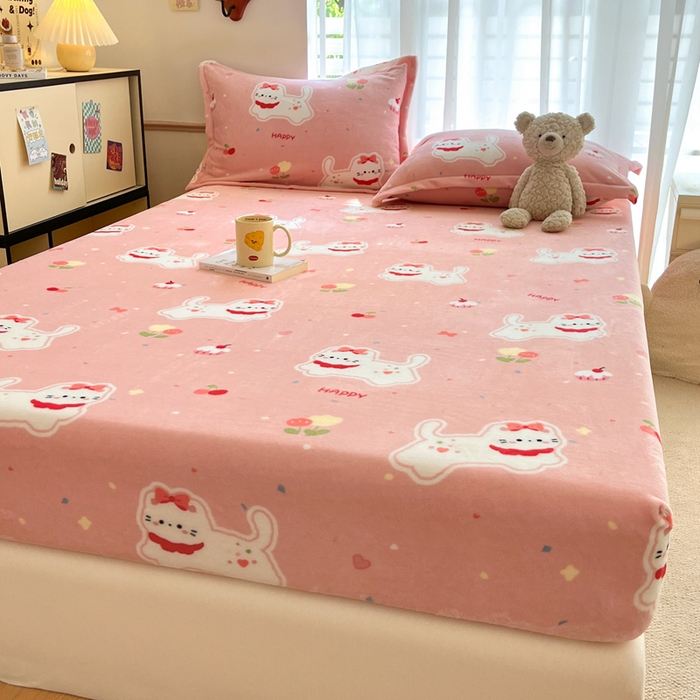 91家纺网 家纺一手货源 找家纺 寻米 2025新款高克重加厚保暖牛奶绒床笠-大床图 甜味小猫