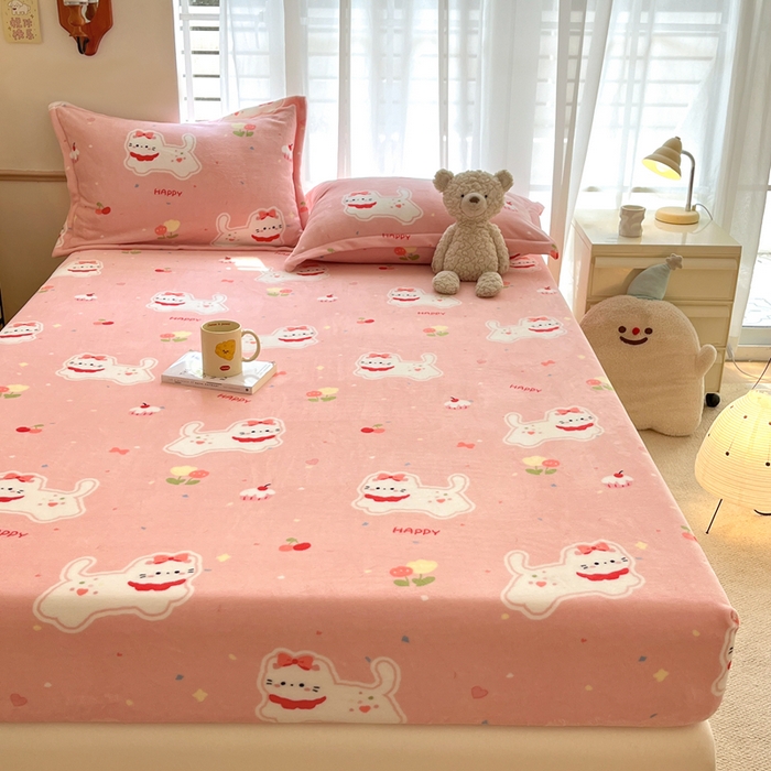 91家纺网 家纺一手货源 找家纺 寻米 2025新款高克重加厚保暖牛奶绒床笠-大床图 甜味小猫