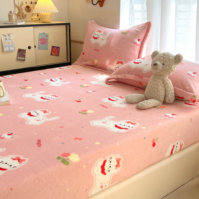 91家纺网 家纺一手货源 找家纺 寻米 2025新款高克重加厚保暖牛奶绒床笠-大床图 甜味小猫