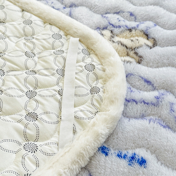 91家纺网 家纺一手货源 找家纺 LIFE.丽芙 2025秋冬新款北极绒加厚夹棉床垫床护垫单件牛奶绒床褥床垫子三件套 追逐-蓝