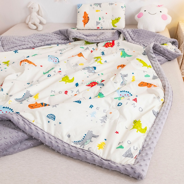 91家纺网 家纺一手货源 找家纺 十九色 2025秋冬新款全棉豆豆被春秋被被子被芯 小恐龙