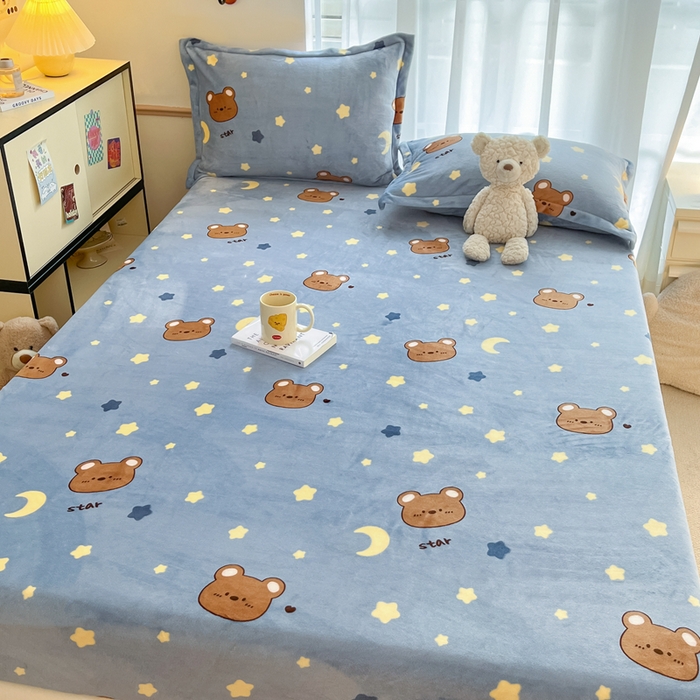 91家纺网 家纺一手货源 找家纺 寻米 2025新款高克重加厚保暖牛奶绒床笠-大床图 晚安小熊