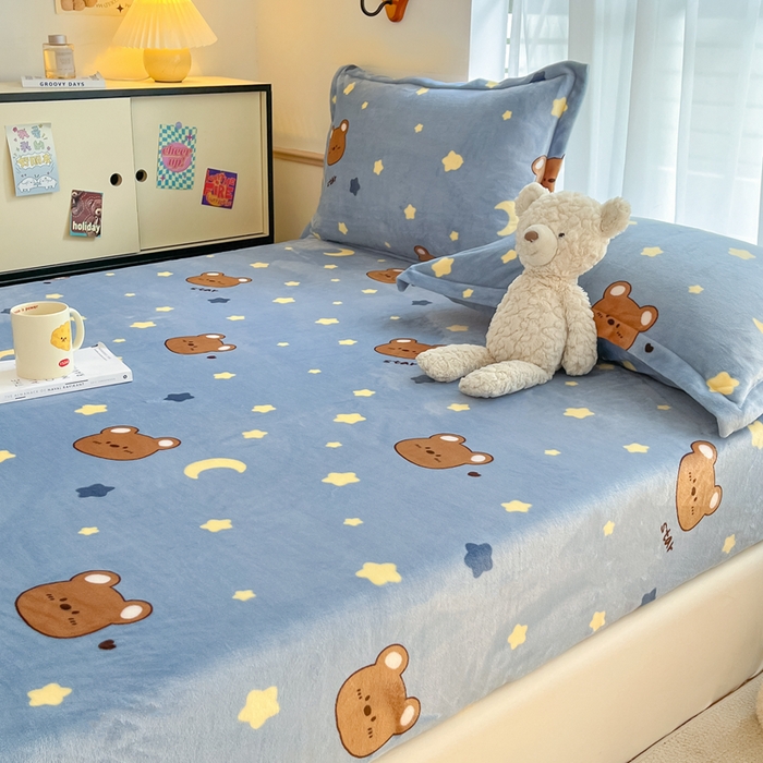 91家纺网 家纺一手货源 找家纺 寻米 2025新款高克重加厚保暖牛奶绒床笠-大床图 晚安小熊