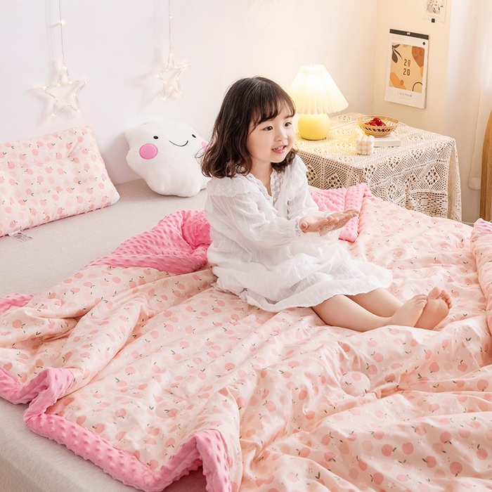 91家纺网 家纺一手货源 找家纺 十九色 2025秋冬新款全棉豆豆被春秋被被子被芯 小苹果