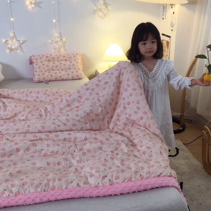 91家纺网 家纺一手货源 找家纺 十九色 2025秋冬新款全棉豆豆被春秋被被子被芯 小苹果