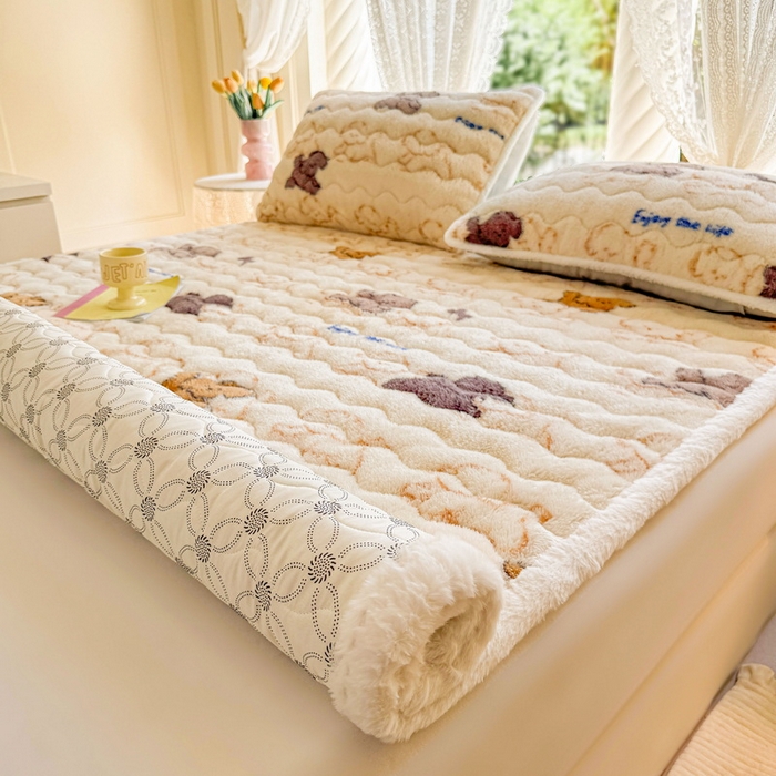 91家纺网 家纺一手货源 找家纺 LIFE.丽芙 2025秋冬新款北极绒加厚夹棉床垫床护垫单件牛奶绒床褥床垫子三件套 追逐-黄