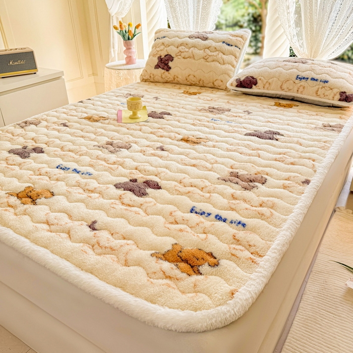 91家纺网 家纺一手货源 找家纺 LIFE.丽芙 2025秋冬新款北极绒加厚夹棉床垫床护垫单件牛奶绒床褥床垫子三件套 追逐-黄