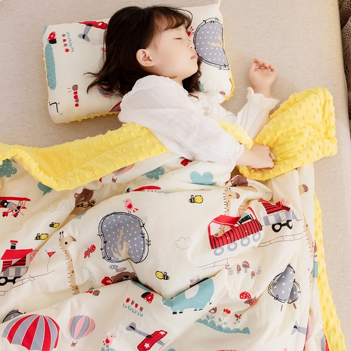 91家纺网 家纺一手货源 找家纺 十九色 2025秋冬新款全棉豆豆被春秋被被子被芯 游乐场