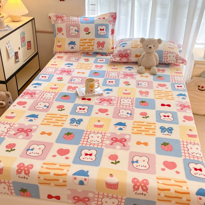 91家纺网 家纺一手货源 找家纺 寻米 2025新款高克重加厚保暖牛奶绒床笠-大床图 小兔日记