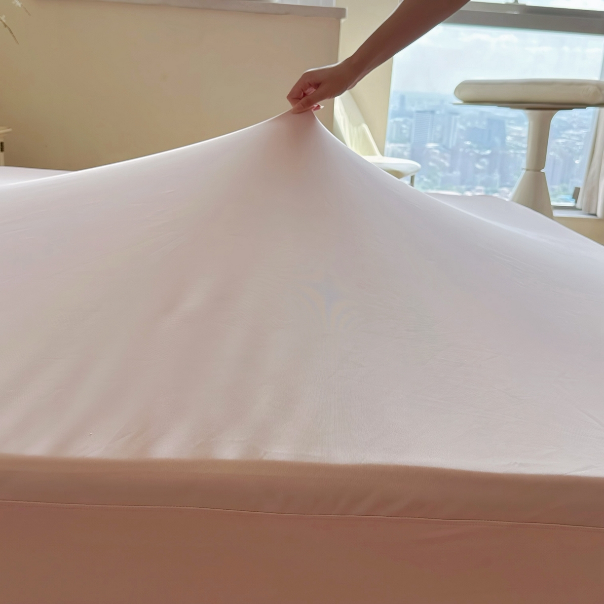 91家纺网 家纺一手货源 找家纺 兜米家居 2025新款星球同款深睡床笠床垫保护套单品床笠床笠单件 淡云粉