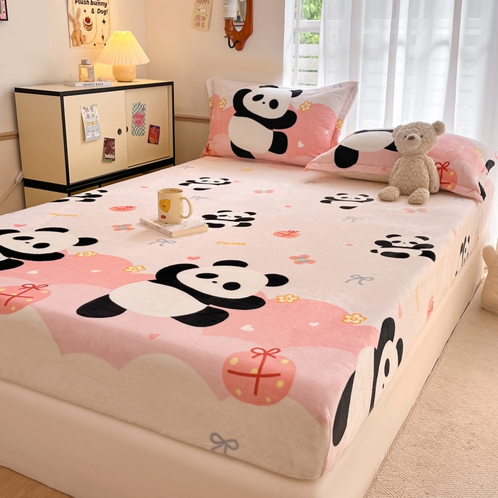 91家纺网 家纺一手货源 找家纺 寻米 2025新款高克重加厚保暖牛奶绒床笠-大床图 熊猫桃桃