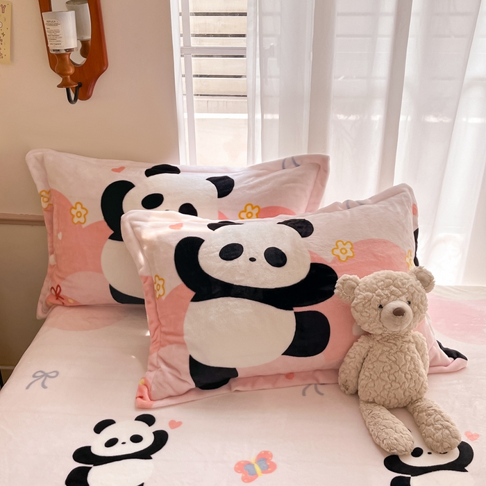 91家纺网 家纺一手货源 找家纺 寻米 2025新款高克重加厚保暖牛奶绒床笠-大床图 熊猫桃桃