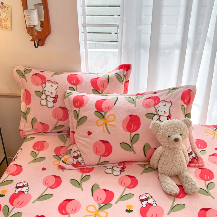 91家纺网 家纺一手货源 找家纺 寻米 2025新款高克重加厚保暖牛奶绒床笠-大床图 野见花兔