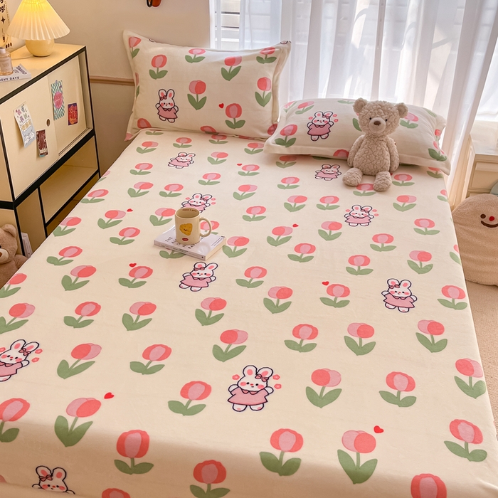 91家纺网 家纺一手货源 找家纺 寻米 2025新款高克重加厚保暖牛奶绒床笠-大床图 郁香小兔