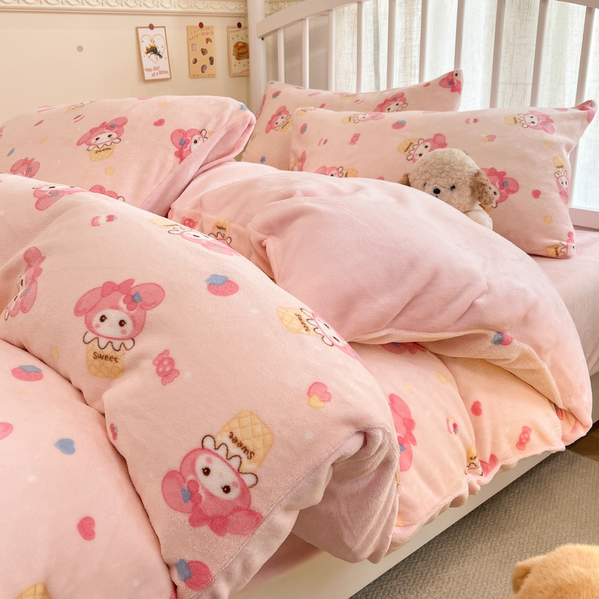 91家纺网 家纺一手货源 找家纺 （总）云玲时尚 2025新款加厚牛奶绒印花四件套