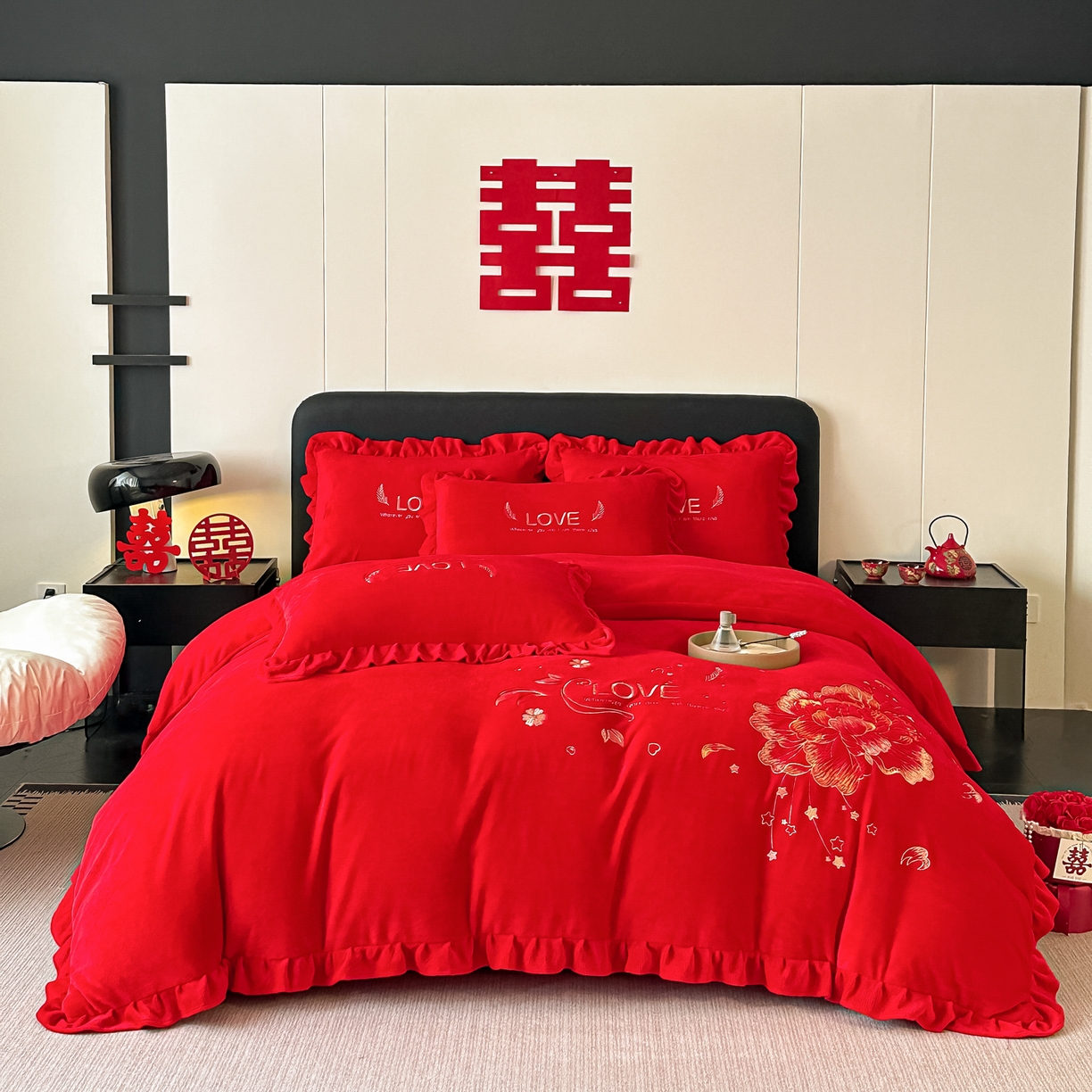 91家纺网 家纺一手货源 找家纺 （总）银石 2025新款230克全消光牛奶绒婚庆大红高克重四件套