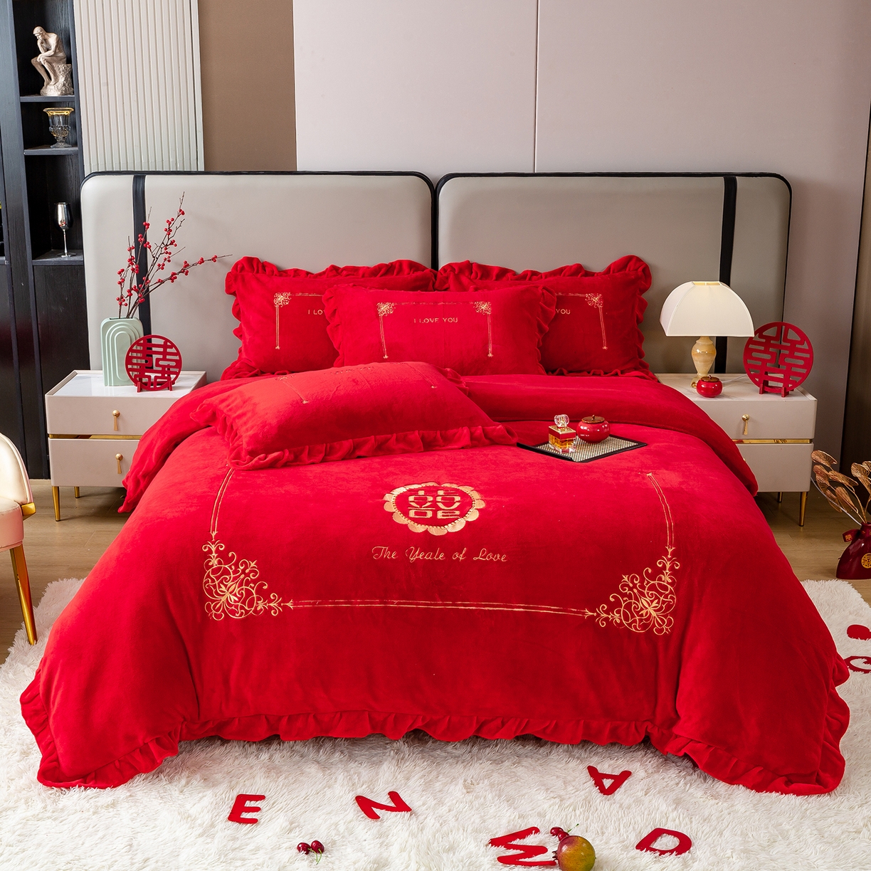 91家纺网 家纺一手货源 找家纺 （总）银石 2025新款230克全消光牛奶绒婚庆大红高克重四件套