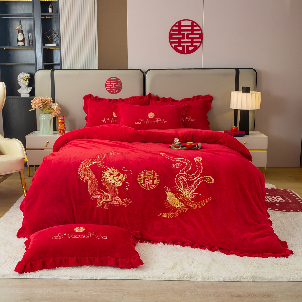 91家纺网 家纺一手货源 找家纺 银石 2025新款230克全消光牛奶绒婚庆大红高克重四件套 龙凤呈祥