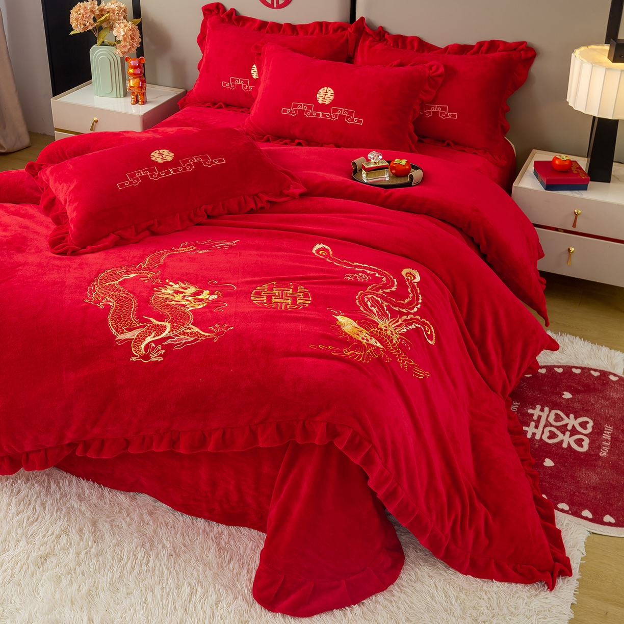 91家纺网 家纺一手货源 找家纺 银石 2025新款230克全消光牛奶绒婚庆大红高克重四件套 龙凤呈祥