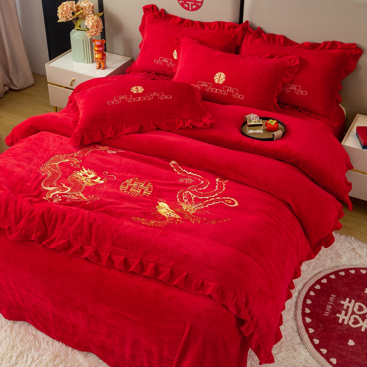 91家纺网 家纺一手货源 找家纺 银石 2025新款230克全消光牛奶绒婚庆大红高克重四件套 龙凤呈祥