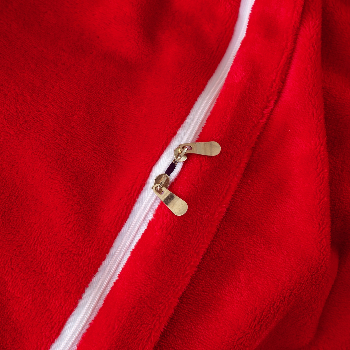 91家纺网 家纺一手货源 找家纺 银石 2025新款230克全消光牛奶绒婚庆大红高克重四件套 龙凤呈祥