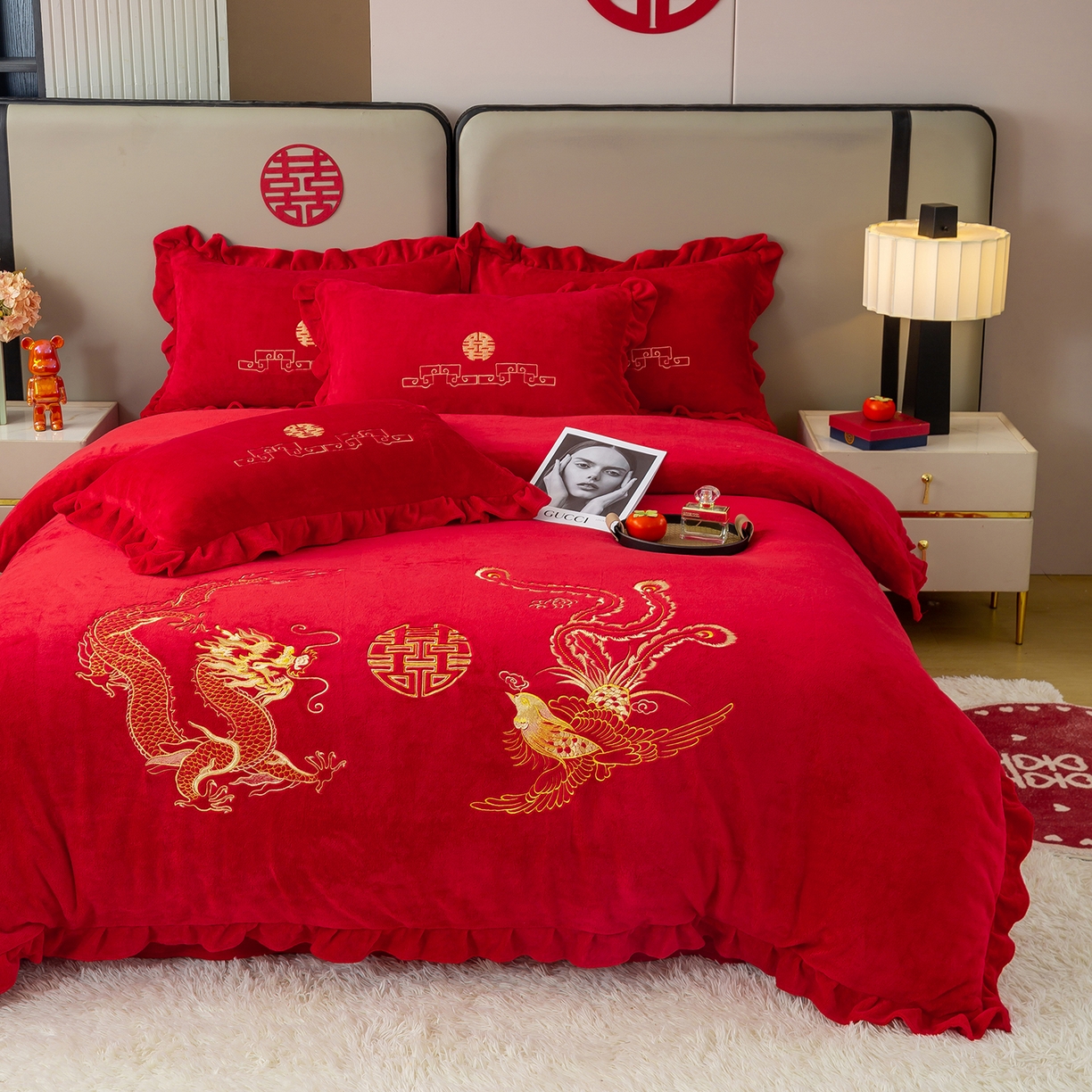 91家纺网 家纺一手货源 找家纺 银石 2025新款230克全消光牛奶绒婚庆大红高克重四件套 龙凤呈祥