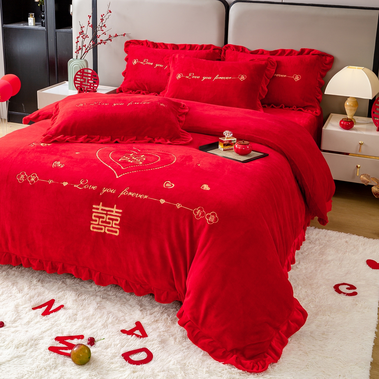 91家纺网 家纺一手货源 找家纺 银石 2025新款230克全消光牛奶绒婚庆大红高克重四件套 心心相印