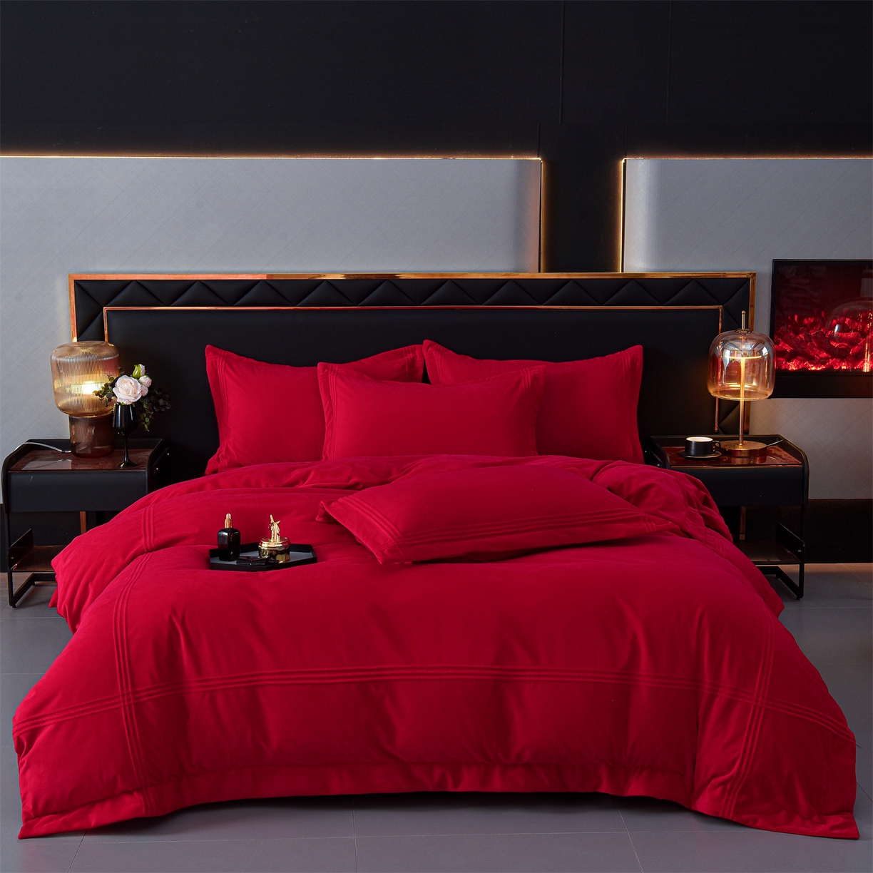 91家纺网 家纺一手货源 找家纺 笙意家纺 2025新款A类加厚牛奶绒埋线烂花款四件套-奈斯系列 奈斯-奢享红