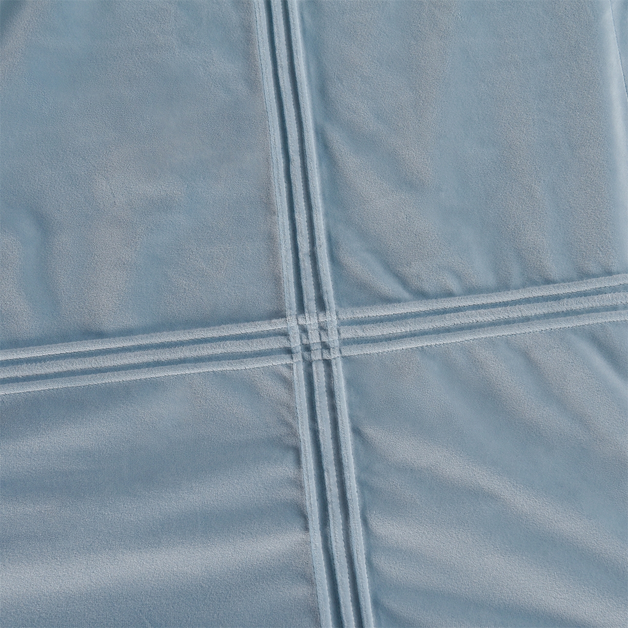 91家纺网 家纺一手货源 找家纺 笙意家纺 2025新款A类加厚牛奶绒埋线烂花款四件套-奈斯系列 奈斯-月光蓝