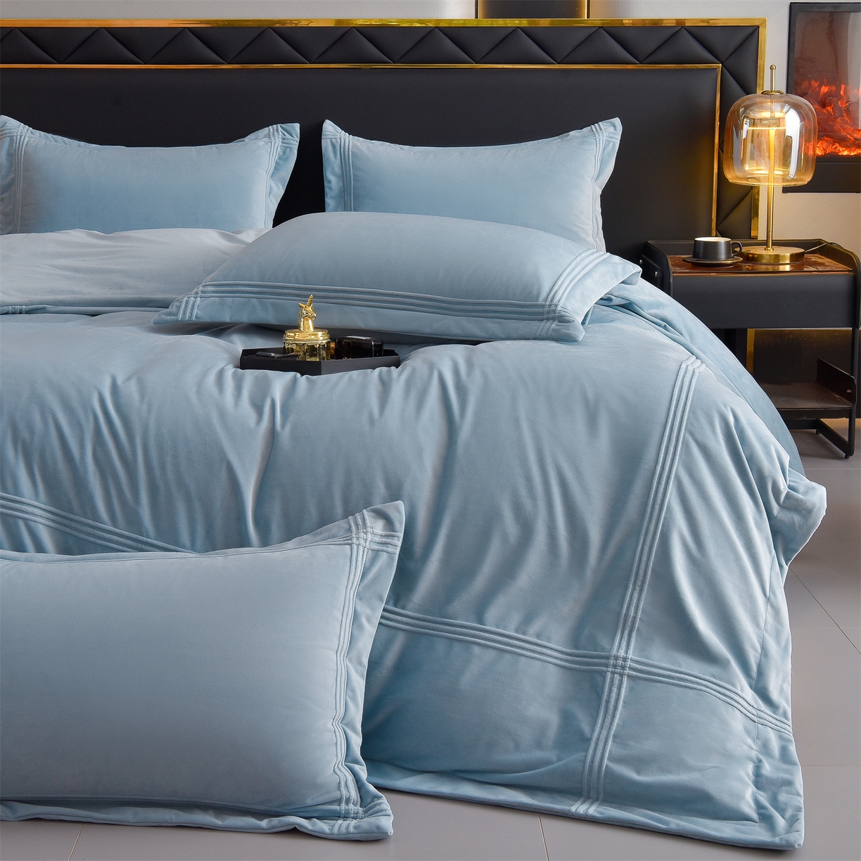 91家纺网 家纺一手货源 找家纺 笙意家纺 2025新款A类加厚牛奶绒埋线烂花款四件套-奈斯系列 奈斯-月光蓝