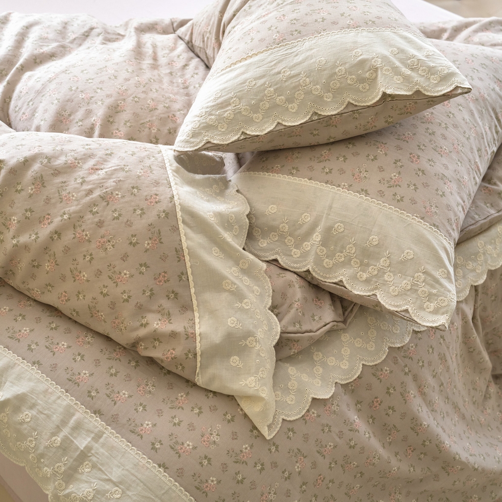 91家纺网 家纺一手货源 找家纺 洋铭区（原狠狠爱） 2025新款A类全棉蕾丝花边双层纱四件套 风信花语