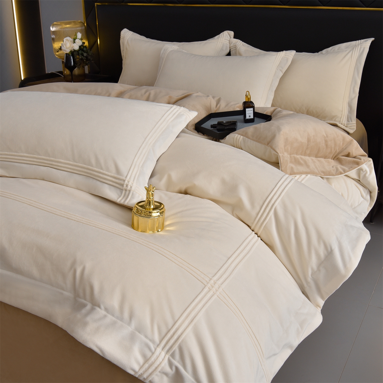 91家纺网 家纺一手货源 找家纺 （总）笙意家纺 2025新款A类加厚牛奶绒埋线烂花款四件套-奈斯系列