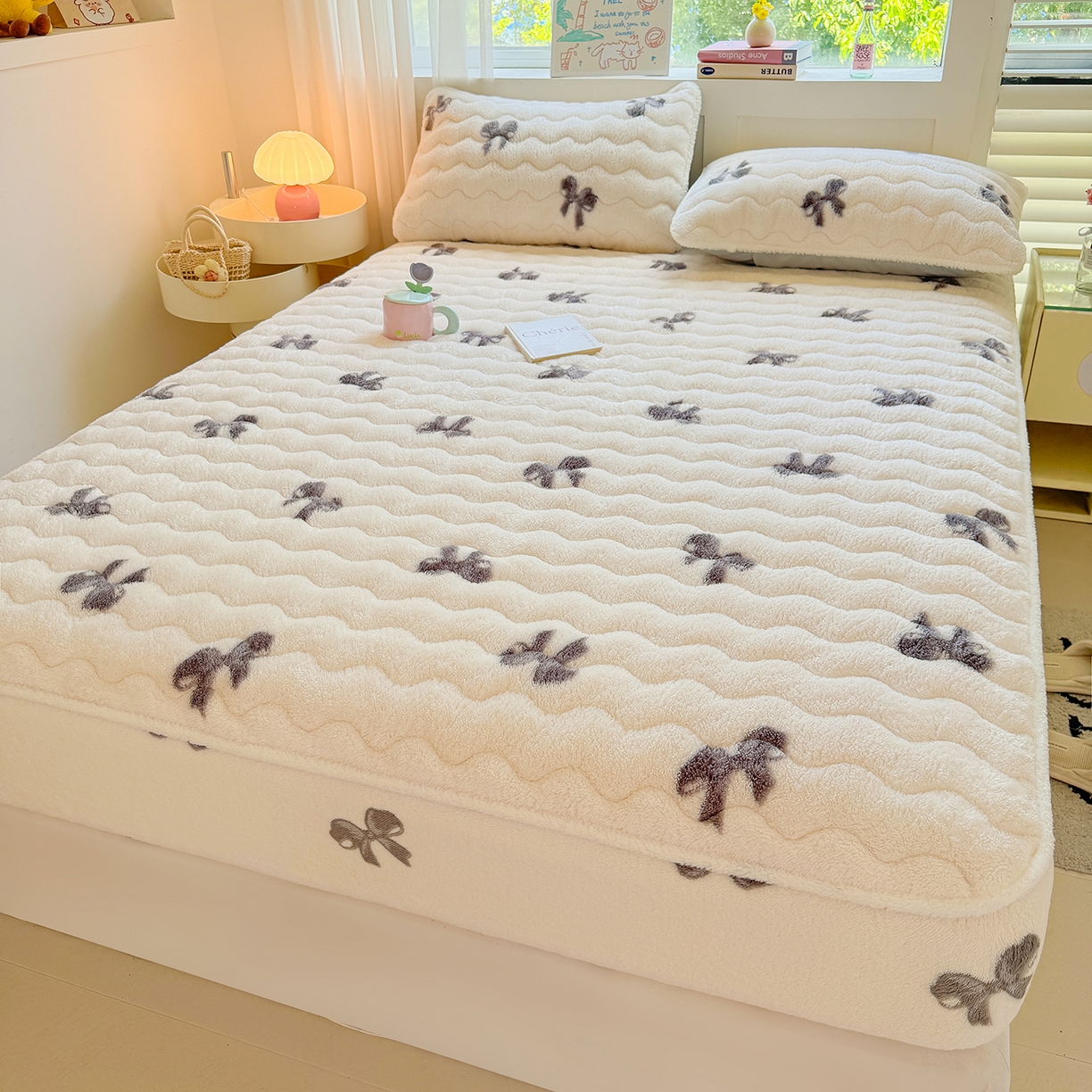 （总）LIFE.丽芙 2025秋冬新款北极绒加厚夹棉单床笠款床垫子保护套牛奶绒保暖床罩子三件套