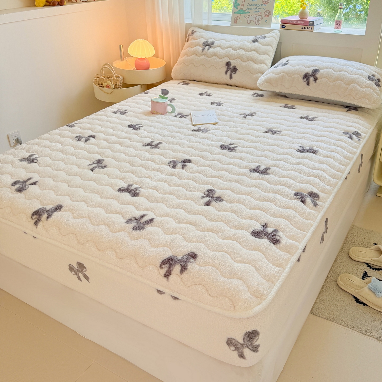 91家纺网 家纺一手货源 找家纺 （总）LIFE.丽芙 2025秋冬新款北极绒加厚夹棉单床笠款床垫子保护套牛奶绒保暖床罩子三件套