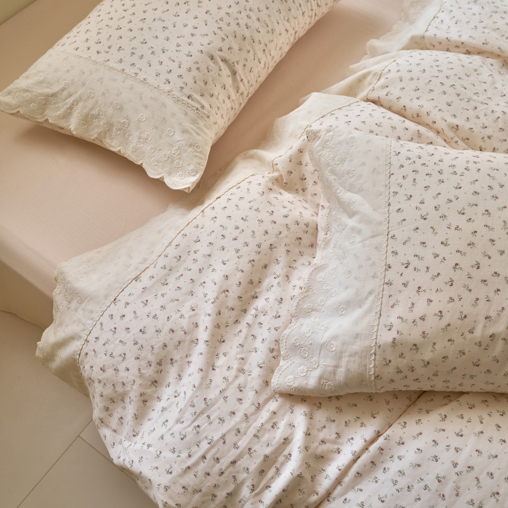 91家纺网 家纺一手货源 找家纺 洋铭区（原狠狠爱） 2025新款A类全棉蕾丝花边双层纱四件套 红糖花枝