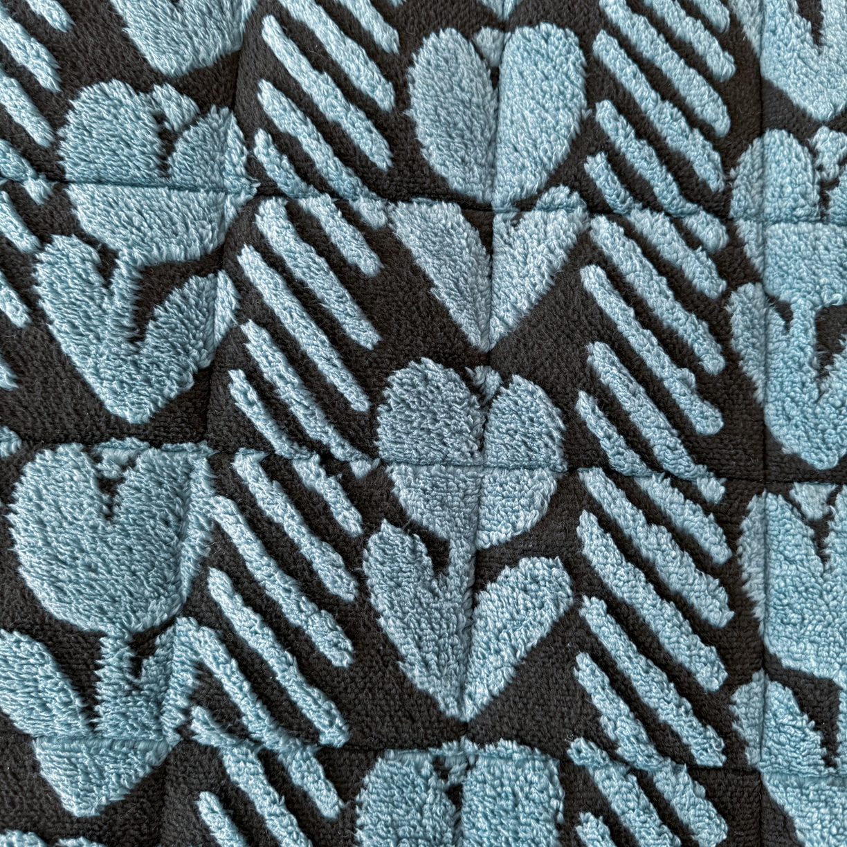 91家纺网 家纺一手货源 找家纺 （总）LIFE.丽芙 2025秋冬新款色纱提花舒棉绒加厚夹棉单床笠款床垫子保护套保暖床罩子三件套