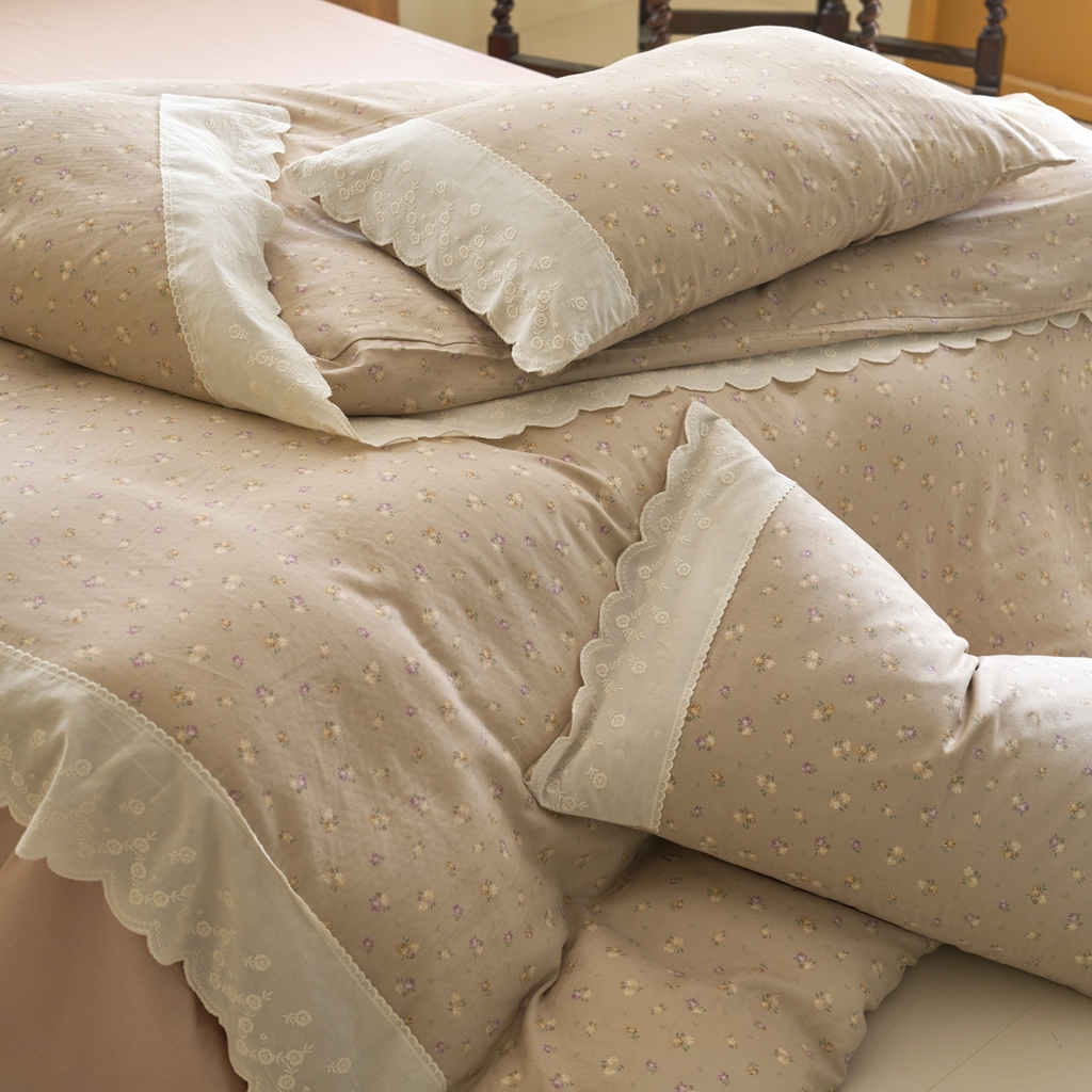 91家纺网 家纺一手货源 找家纺 洋铭区（原狠狠爱） 2025新款A类全棉蕾丝花边双层纱四件套 迷迭香甜