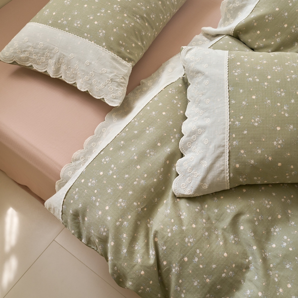 91家纺网 家纺一手货源 找家纺 洋铭区（原狠狠爱） 2025新款A类全棉蕾丝花边双层纱四件套 清晨绿园