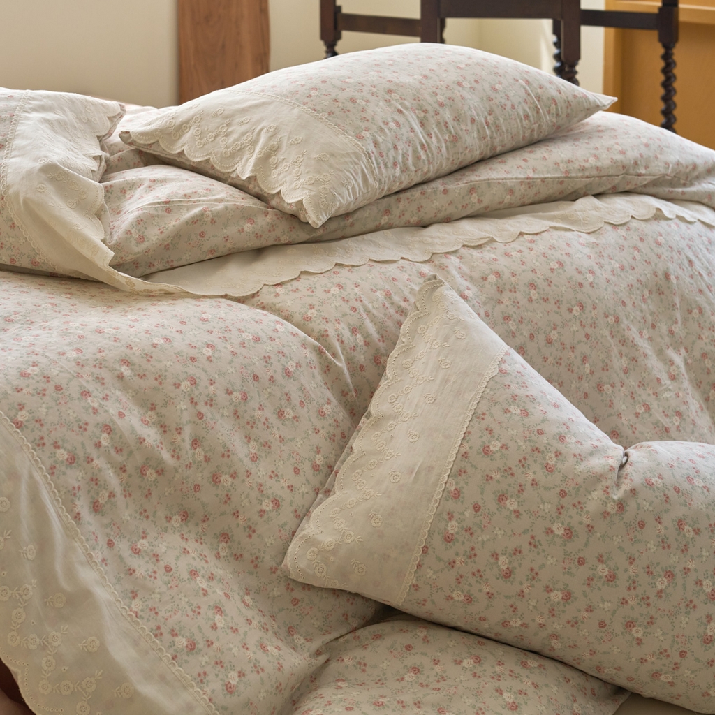 91家纺网 家纺一手货源 找家纺 洋铭区（原狠狠爱） 2025新款A类全棉蕾丝花边双层纱四件套 水粉花