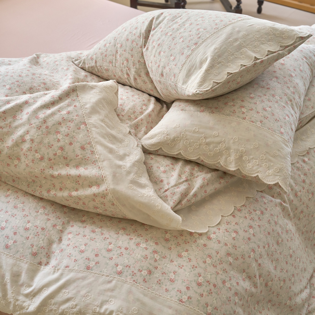 91家纺网 家纺一手货源 找家纺 洋铭区（原狠狠爱） 2025新款A类全棉蕾丝花边双层纱四件套 水粉花