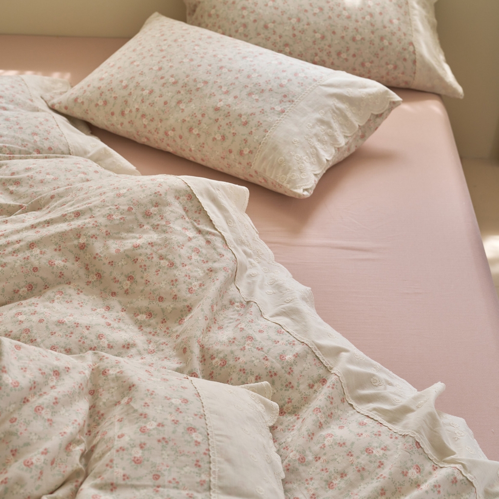 91家纺网 家纺一手货源 找家纺 洋铭区（原狠狠爱） 2025新款A类全棉蕾丝花边双层纱四件套 水粉花