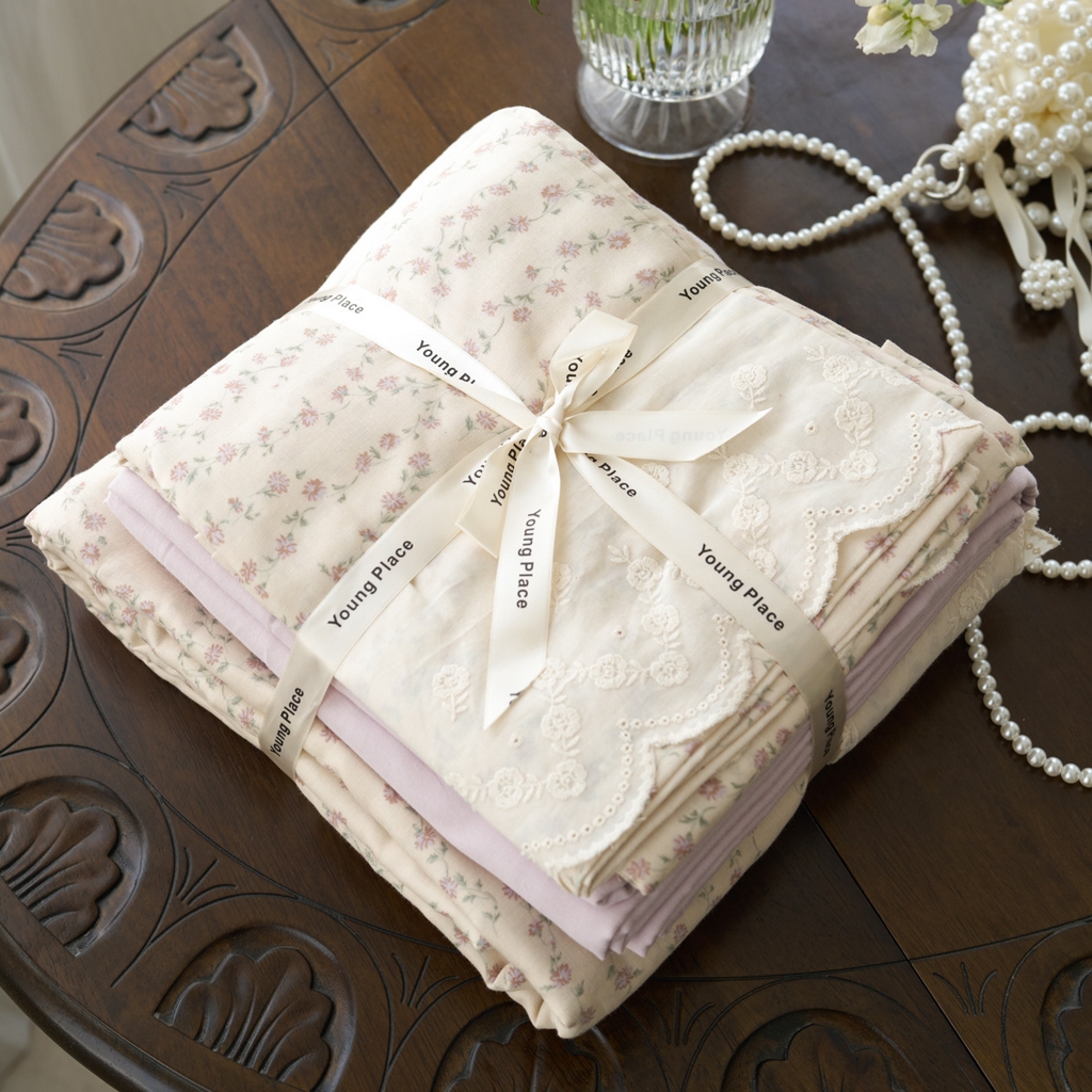 91家纺网 家纺一手货源 找家纺 洋铭区（原狠狠爱） 2025新款A类全棉蕾丝花边双层纱四件套 杏色菊香