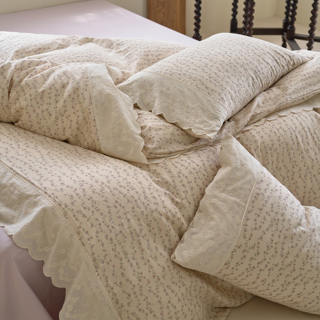 91家纺网 家纺一手货源 找家纺 洋铭区（原狠狠爱） 2025新款A类全棉蕾丝花边双层纱四件套 杏色菊香