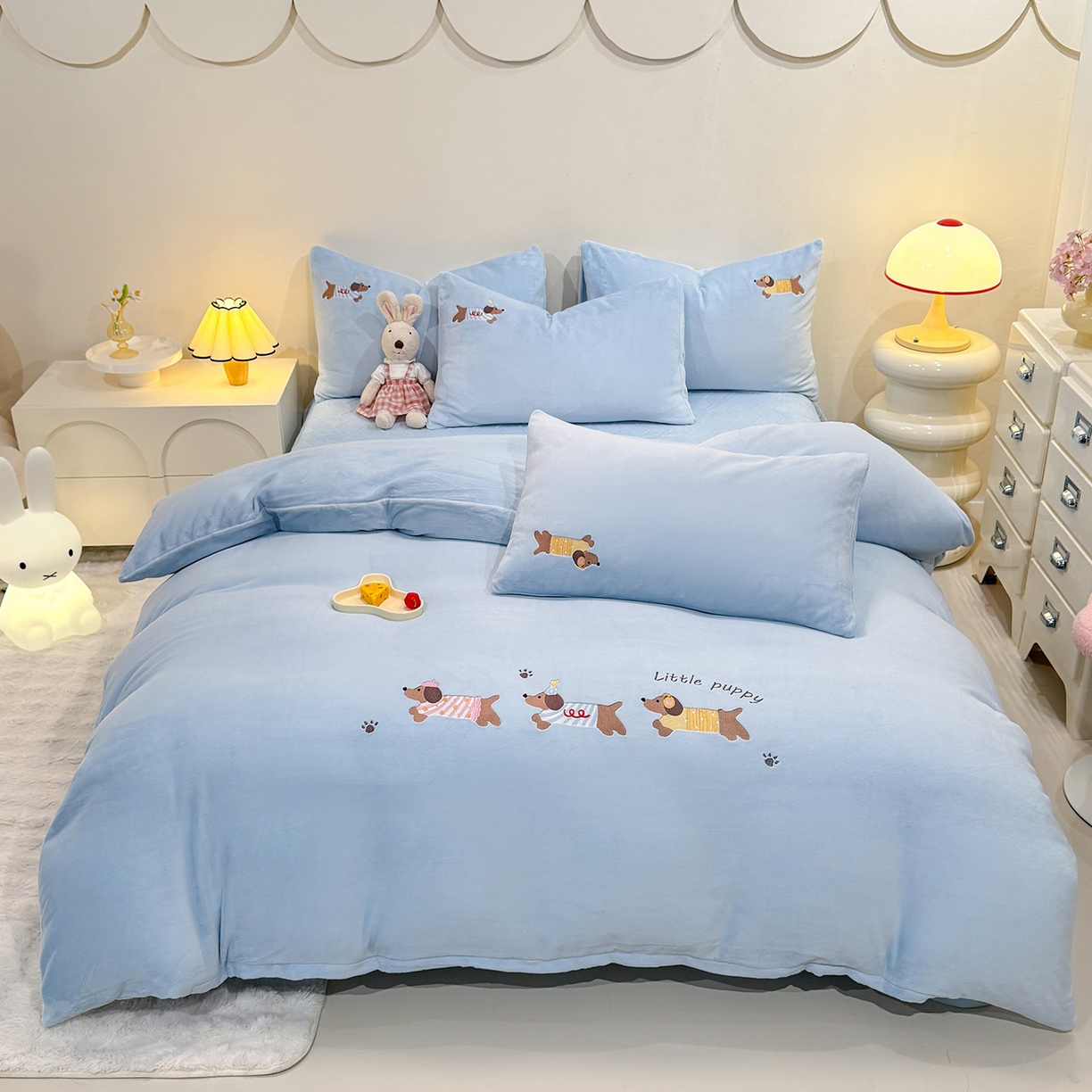 新方向 2025新款全消光A类刺绣牛奶绒四件套-腊肠狗 腊肠狗-星月蓝