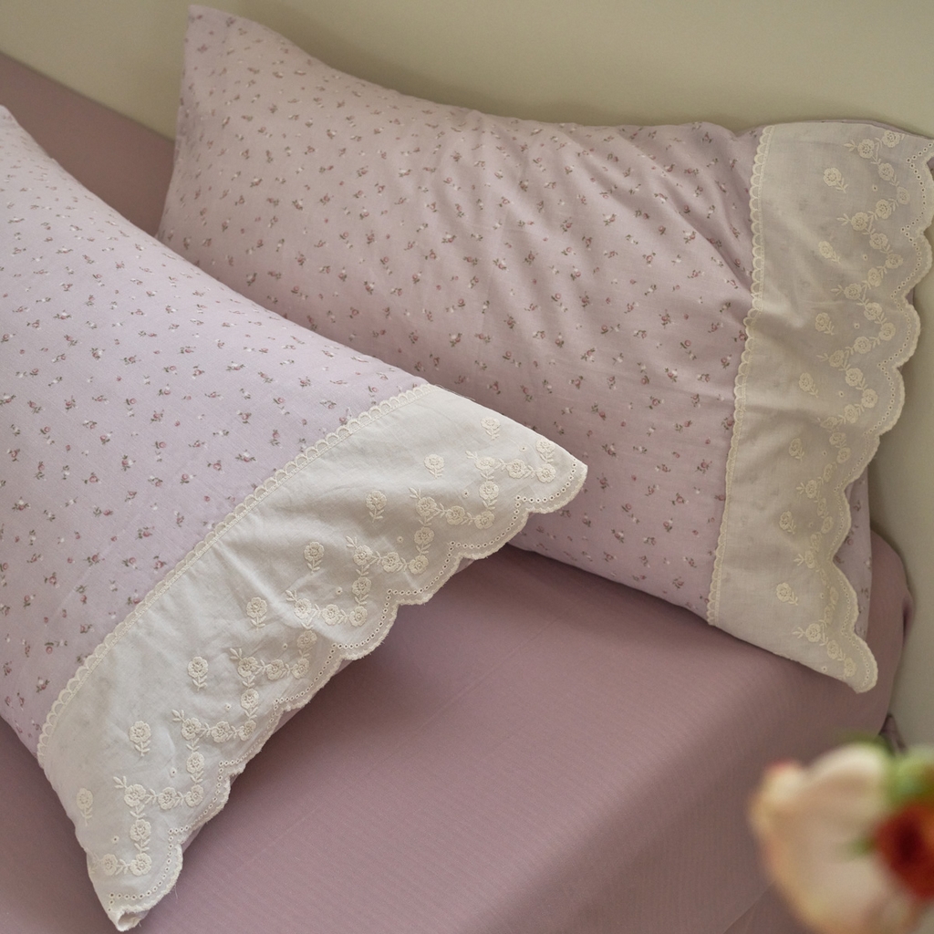 91家纺网 家纺一手货源 找家纺 洋铭区（原狠狠爱） 2025新款A类全棉蕾丝花边双层纱四件套 紫萱朵朵