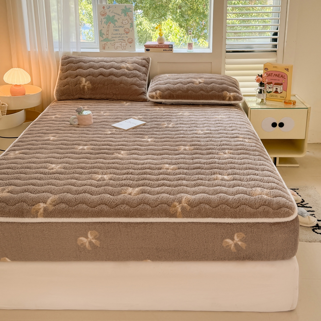 91家纺网 家纺一手货源 找家纺 LIFE.丽芙 2025秋冬新款北极绒加厚夹棉单床笠款床垫子保护套牛奶绒保暖床罩子三件套 蝶梦-棕