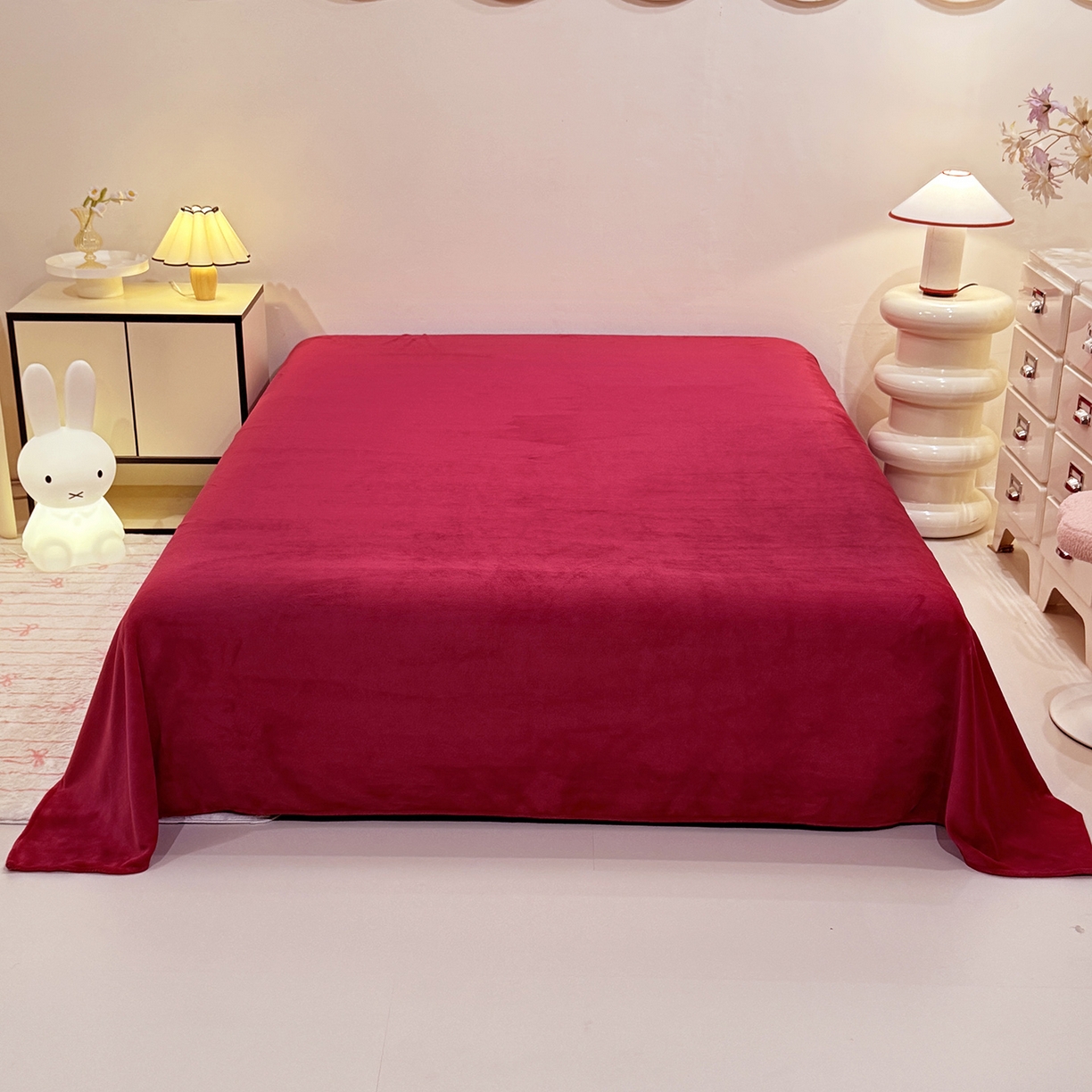 91家纺网 家纺一手货源 找家纺 新方向 2025新款全消光A类刺绣牛奶绒四件套-腊肠狗 腊肠狗-洋酒红